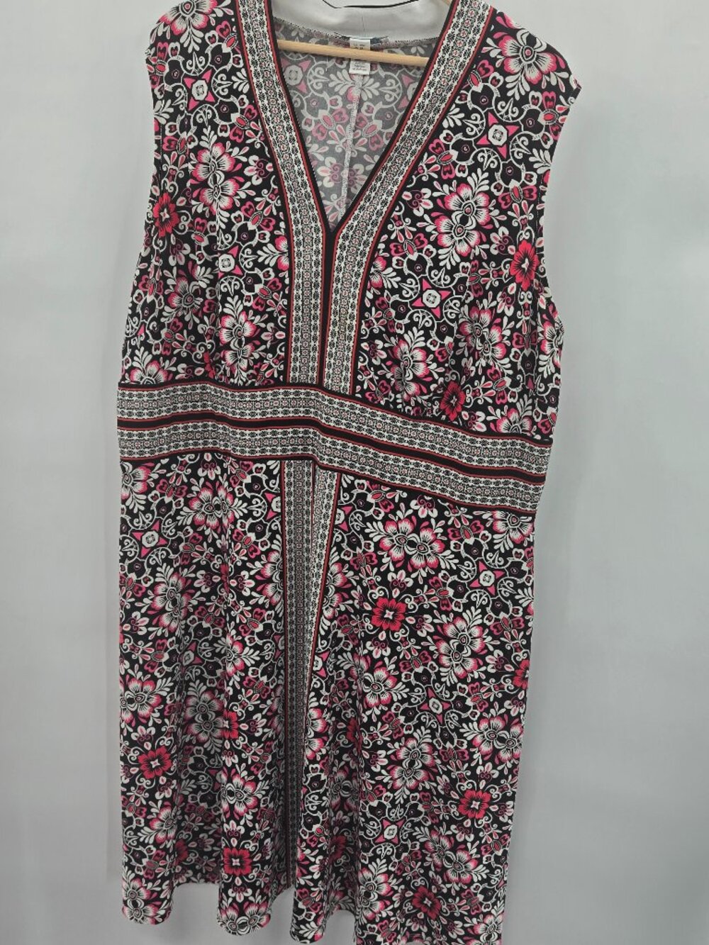 London Times Pink Black Sleeveless Floral Geometric V-Neck Sheath Midi Dress 20W